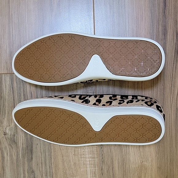 UGG leopard print pony hair flats, size US 7.5 - Picture 9 of 12